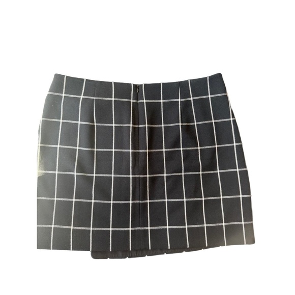 LOFT Skirt Womens Size 14 Black White Plaid Mini Zipper Lined Preppy Chic - Picture 2 of 7